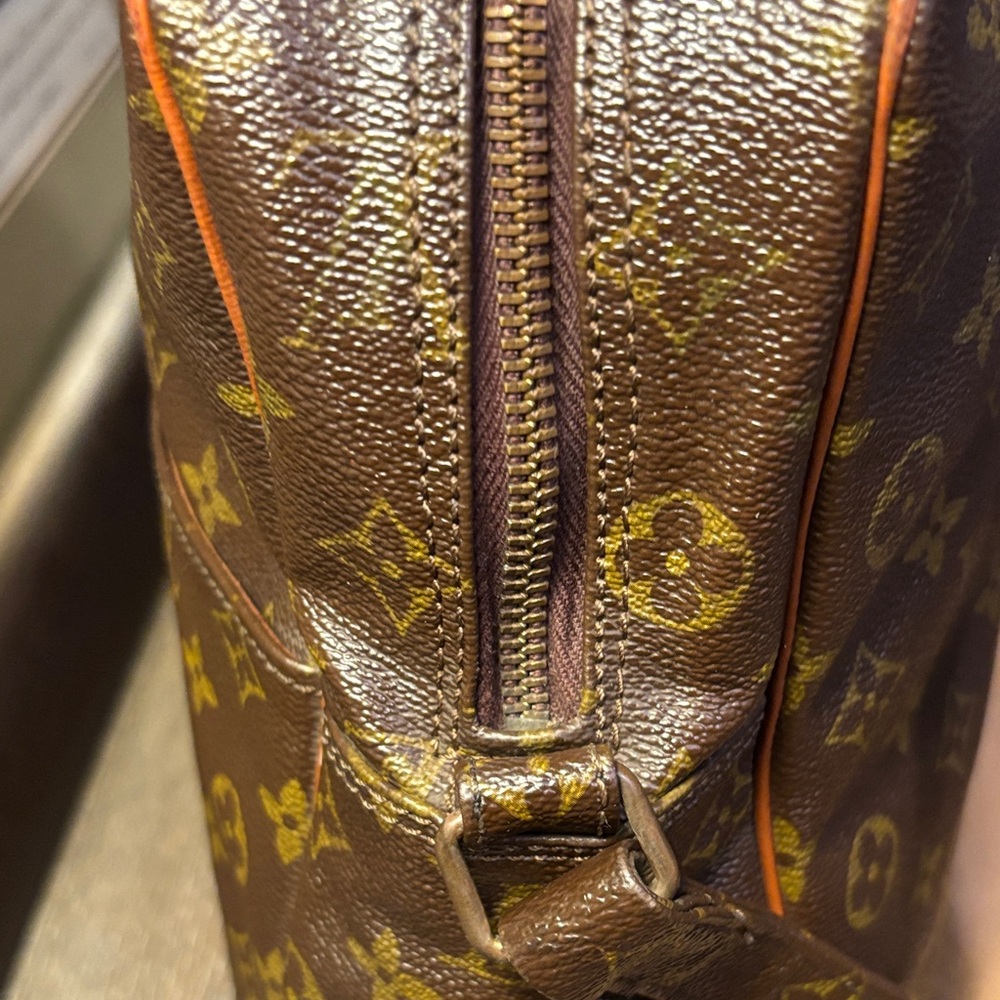 Louis Vuitton GM Marceau Messenger Bag Vintage w/ COA - Picture 9 of 16